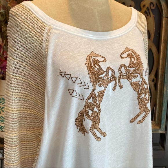 Free People Ragtime Raglan Embroidered Horse Dolman Sleeve top - Picture 10 of 14